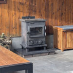 Home houtkachel op het terras